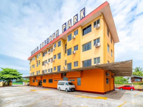 Hotel Holiday Park